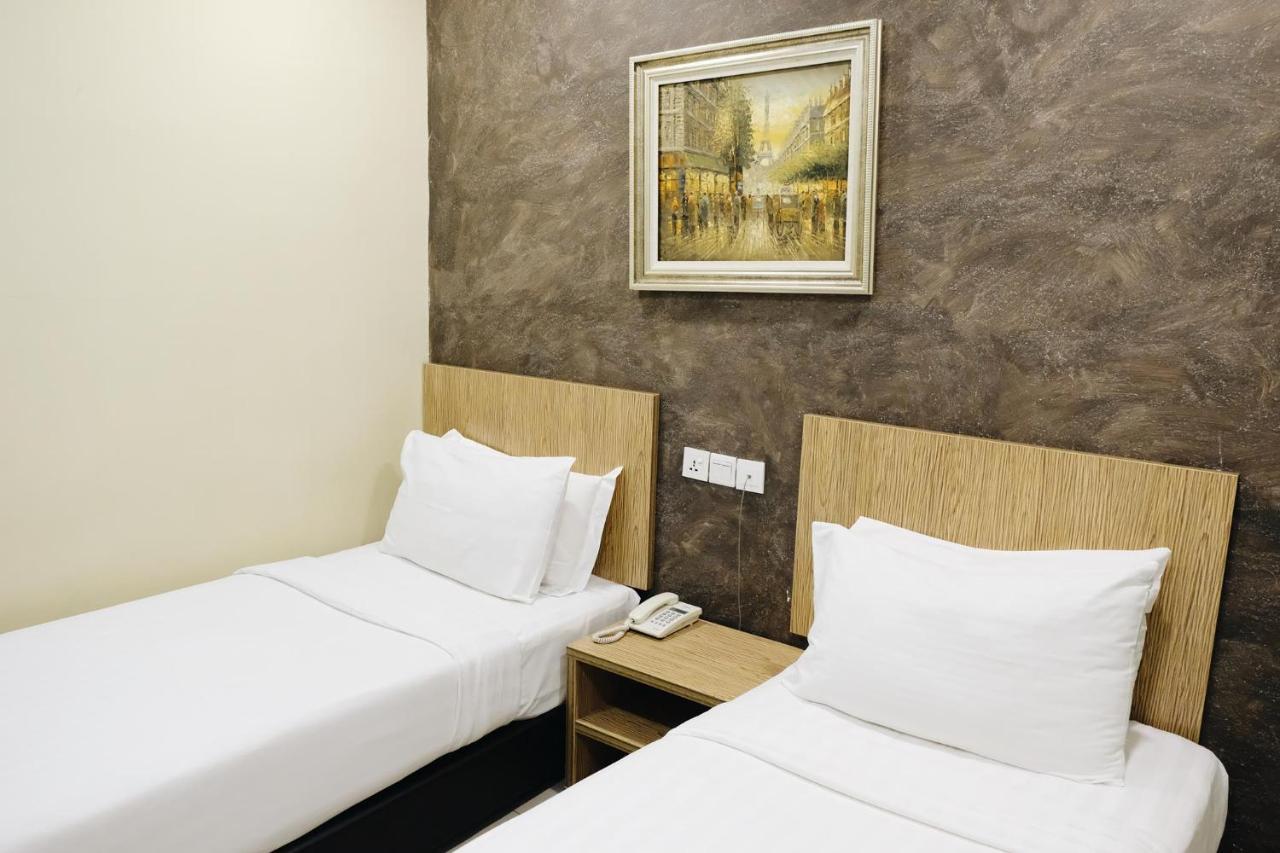 Era Plus Hotel Seri Kembangan Zewnętrze zdjęcie