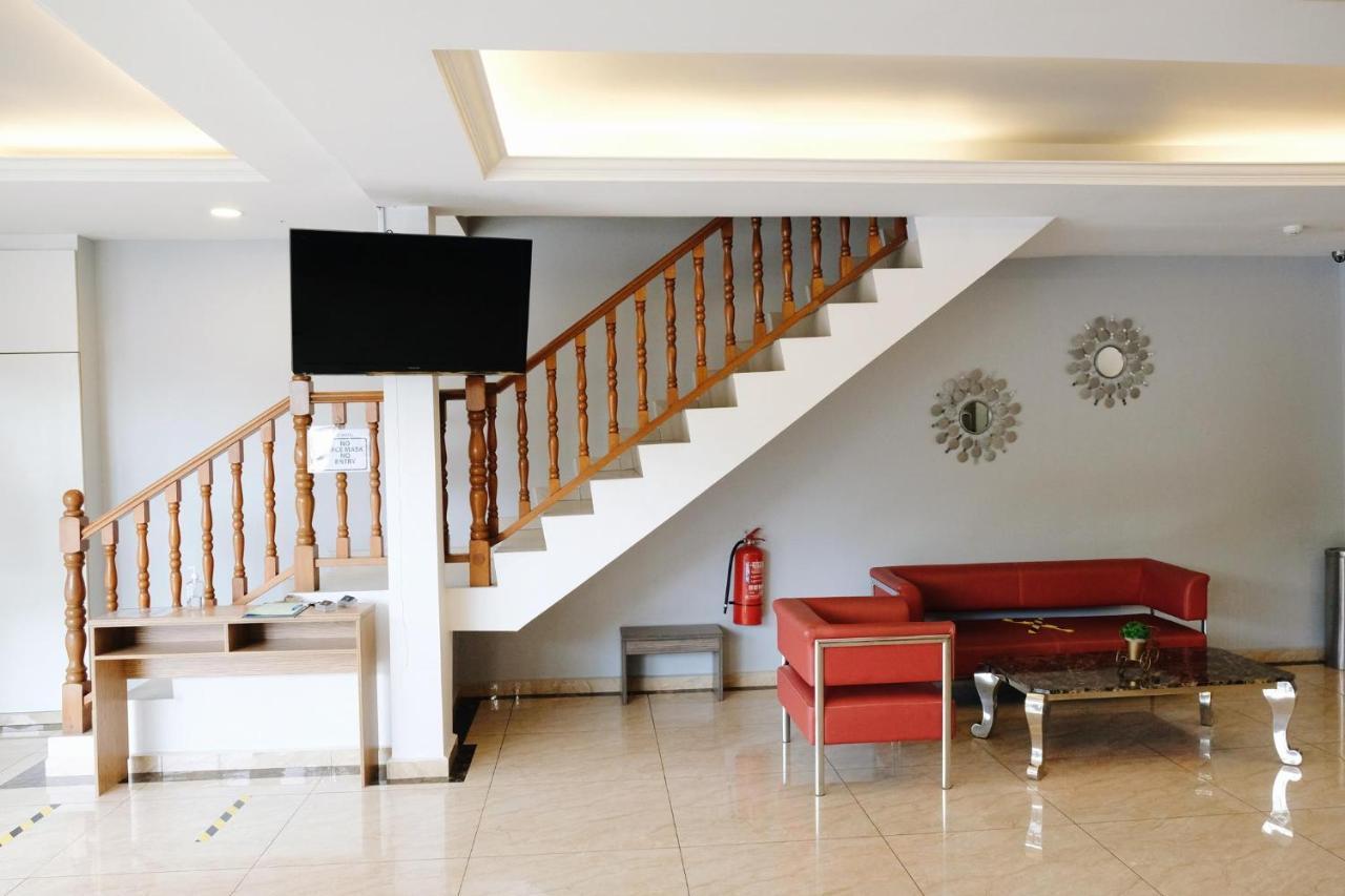 Era Plus Hotel Seri Kembangan Zewnętrze zdjęcie