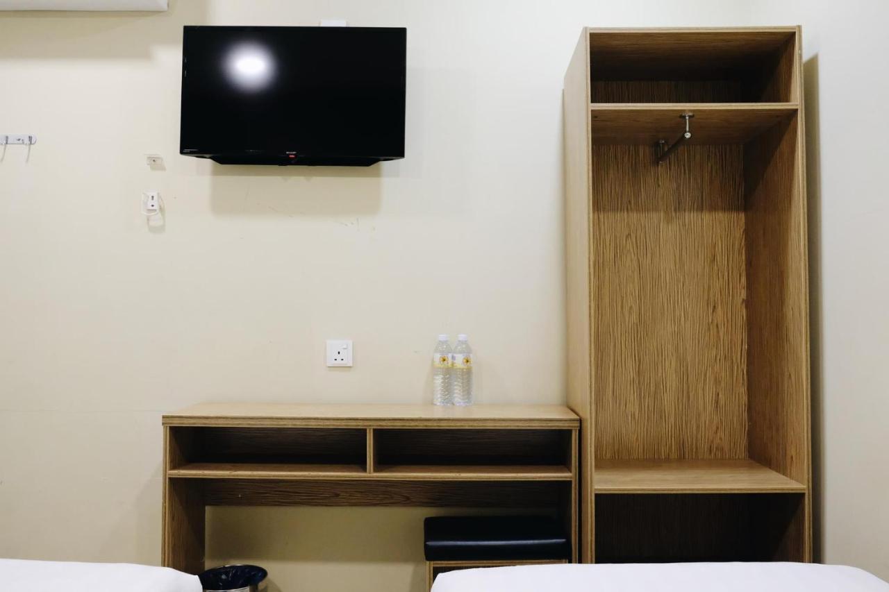Era Plus Hotel Seri Kembangan Zewnętrze zdjęcie