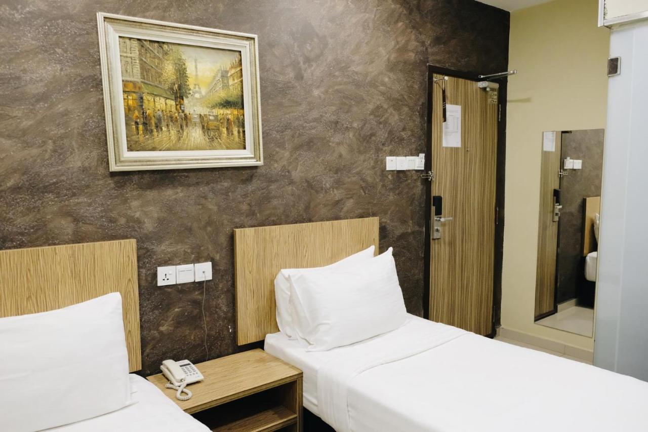 Era Plus Hotel Seri Kembangan Zewnętrze zdjęcie