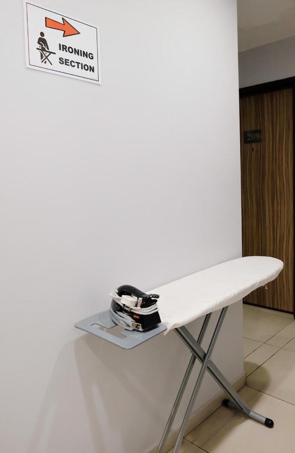 Era Plus Hotel Seri Kembangan Zewnętrze zdjęcie