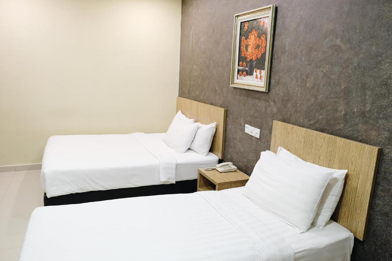 Era Plus Hotel Seri Kembangan Zewnętrze zdjęcie