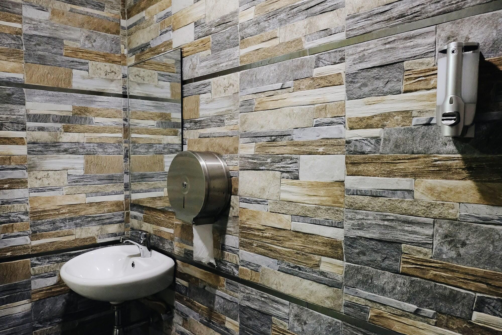 Era Plus Hotel Seri Kembangan Zewnętrze zdjęcie