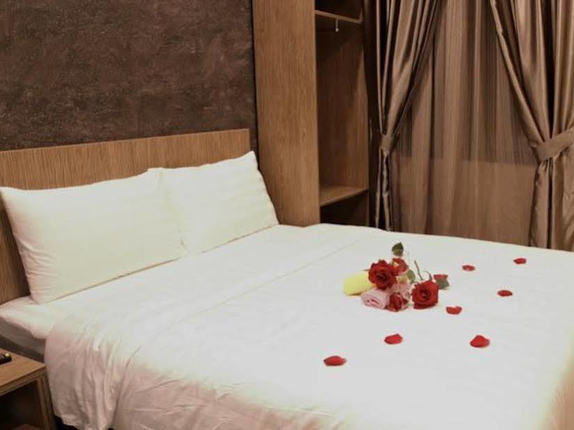 Era Plus Hotel Seri Kembangan Zewnętrze zdjęcie